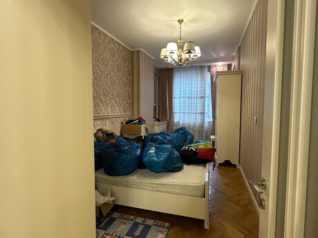 3 otaqlı yeni tikili - Elmlər Akademiyası m. - 131 m²