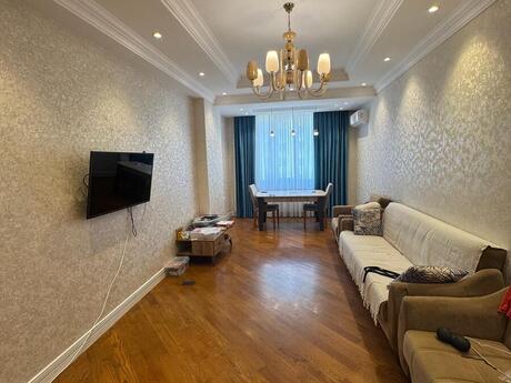 Объявление №6009106 - Баку, м. Элмляр Академиясы, 3-комн., 125 м², 10/16 этаж