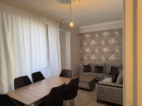 Satılır 2 otaqlı yeni tikili 64 m², Xırdalan