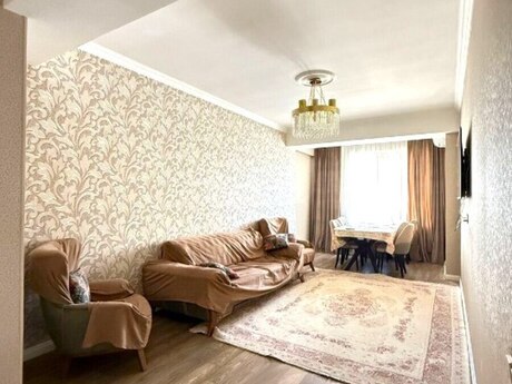 Elan №6009131 - Bakı, 28 May m., 4 otaqlı, 165 m², 5/12 mərtəbə