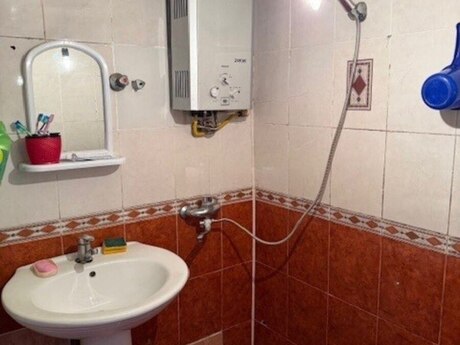2-комн. вторичка - м. Кара Караев - 50 м²