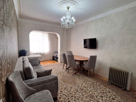 3 otaqlı köhnə tikili - Köhnə Günəşli q. - 85 m²