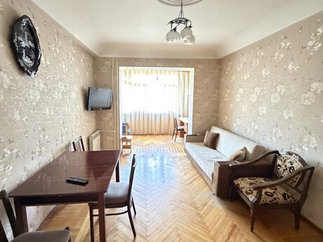 Объявление №6009329 - Баку, м. Элмляр Академиясы, 2-комн., 55 м², 3/5 этаж