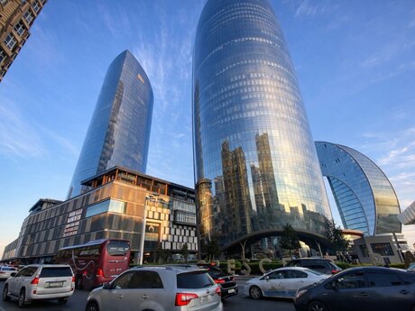 4 otaqlı yeni tikili - Nəsimi r. - 242 m²