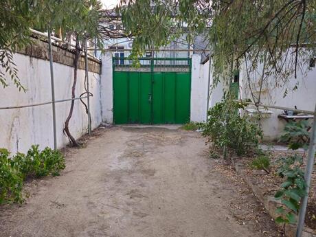 4 otaqlı həyət evi/bağ evi - Nardaran q. - 160 m²