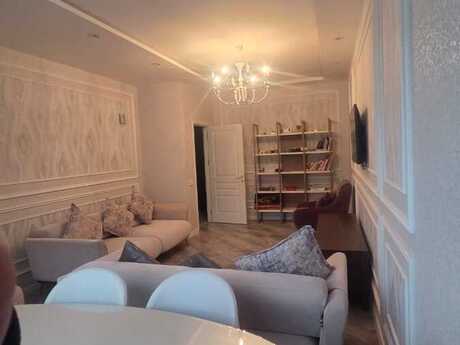 2 otaqlı yeni tikili - Əhmədli q. - 82 m²
