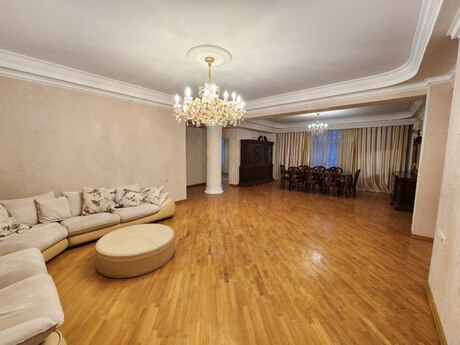 4 otaqlı yeni tikili - 28 May m. - 185 m²