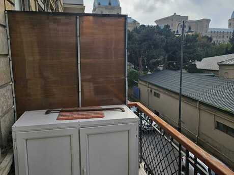 5 otaqlı köhnə tikili - Nizami m. - 135 m²
