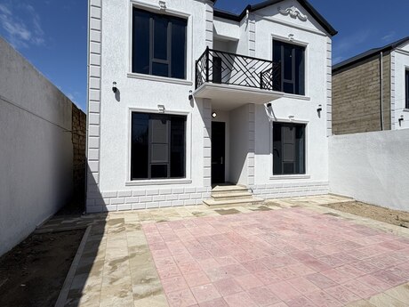 5 otaqlı həyət evi/bağ evi - Binə q. - 200 m²