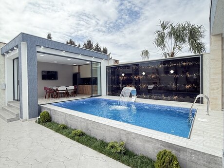 4 otaqlı həyət evi/bağ evi - Mərdəkan q. - 170 m²