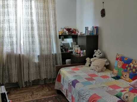 3 otaqlı köhnə tikili - Nəriman Nərimanov m. - 75 m²