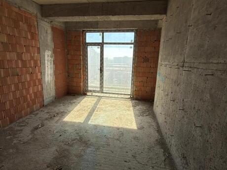 4 otaqlı yeni tikili - Nəriman Nərimanov m. - 181 m²