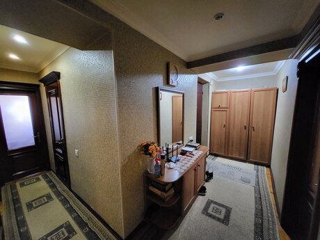 3 otaqlı köhnə tikili - Nəriman Nərimanov m. - 90 m²