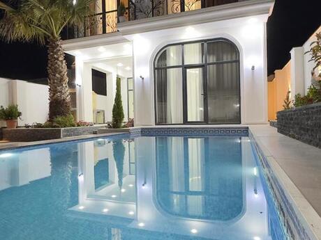 4 otaqlı həyət evi/bağ evi - Mərdəkan q. - 200 m²