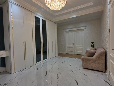 3 otaqlı mənzil, 120 m², İnşaatçılar: 350 000 ₼ 2