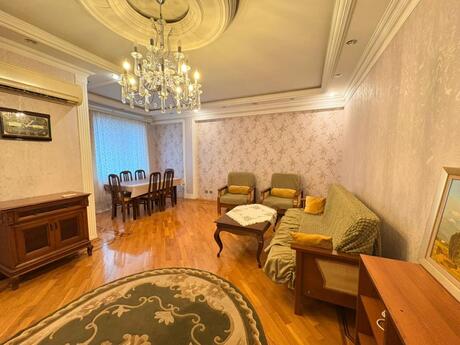 3 otaqlı yeni tikili - 28 May m. - 110 m²