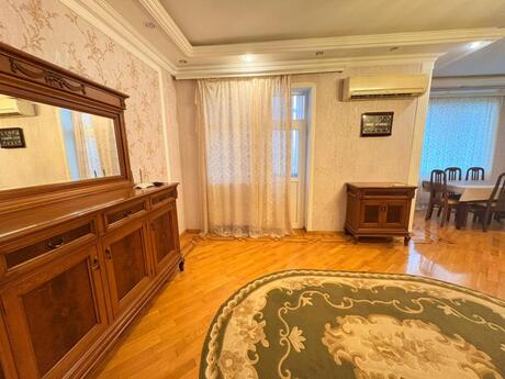 3 otaqlı yeni tikili - 28 May m. - 110 m²