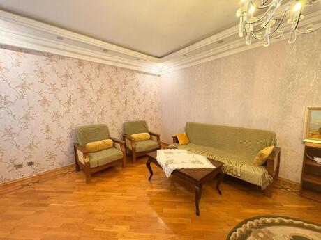 Объявление №6010235 - Баку, м. 28 мая, 3-комн., 110 м², 2/12 этаж