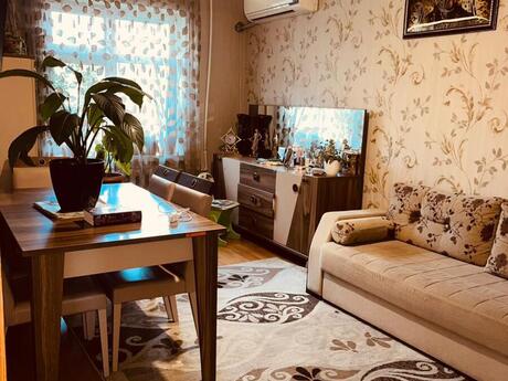2 otaqlı köhnə tikili - Suraxanı r. - 65 m²