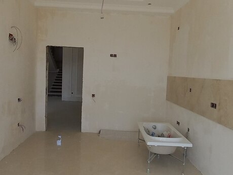 5 otaqlı həyət evi/bağ evi - Badamdar q. - 380 m²