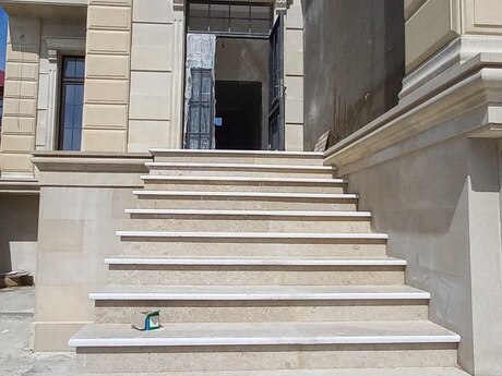 5 otaqlı həyət evi/bağ evi - Badamdar q. - 380 m²