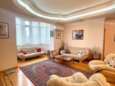 Elan №6010355 - Bakı, İnşaatçılar m., 6 otaqlı, 220 m², 7/10 mərtəbə