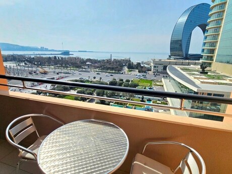 4 otaqlı yeni tikili - 28 May m. - 182 m²