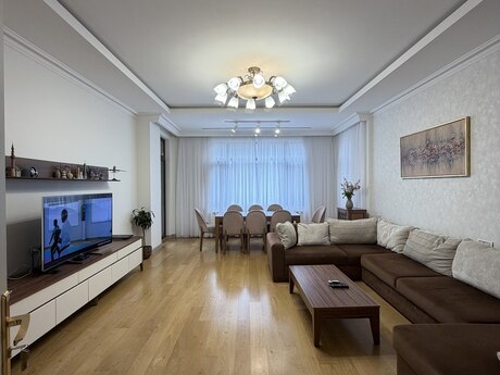 3 otaqlı mənzil, 130 m², Nəsimi: 515 000 ₼ 2