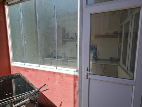 6 otaqlı həyət evi/bağ evi - Bakıxanov q. - 350 m²