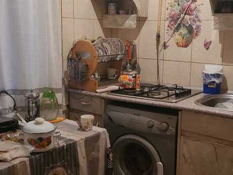 3 otaqlı köhnə tikili - Neftçilər m. - 70 m²