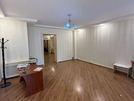 Obyekt - Elmlər Akademiyası m. - 150 m²