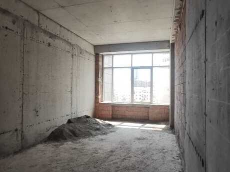 4 otaqlı yeni tikili - Şah İsmayıl Xətai m. - 159.1 m²