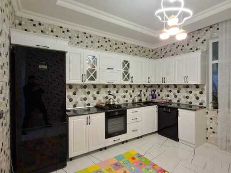 6 otaqlı həyət evi/bağ evi - Badamdar q. - 250 m²