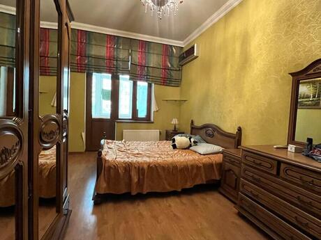 2 otaqlı mənzil, 80 m², 28 May: 275 000 ₼ 2