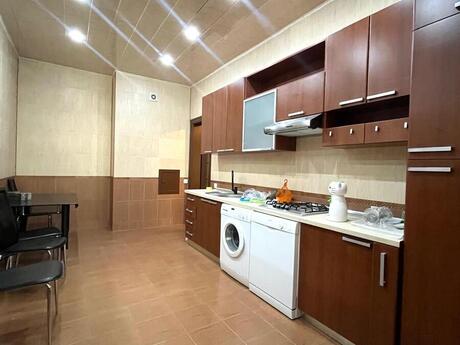 2 otaqlı mənzil, 80 m², 28 May: 275 000 ₼ 4
