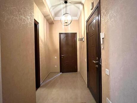 2 otaqlı mənzil, 80 m², 28 May: 275 000 ₼ 5