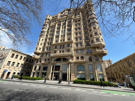 4 otaqlı yeni tikili - Nizami m. - 300 m²