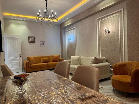 Elan №6010815 - Bakı, Bayıl q., 2 otaqlı, 80 m², 6/17 mərtəbə