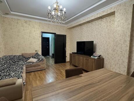 3-комн. новостройка - м. Иншаатчылар - 80 м²