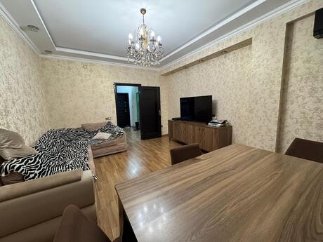 3-комн. новостройка - м. Иншаатчылар - 80 м²