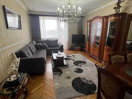 4 otaqlı köhnə tikili - Yasamal r. - 110 m²