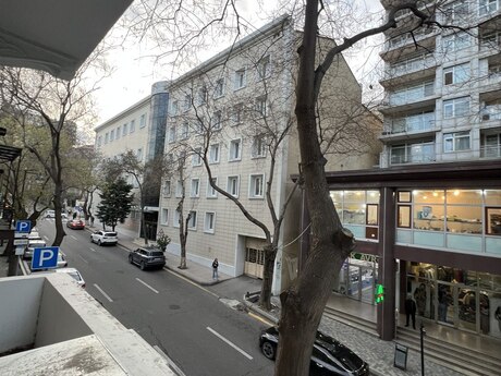 2 otaqlı köhnə tikili - İçəri Şəhər m. - 50 m²