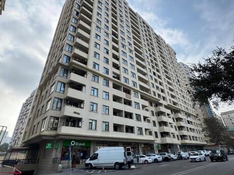 4 otaqlı yeni tikili - Nəsimi r. - 175 m²