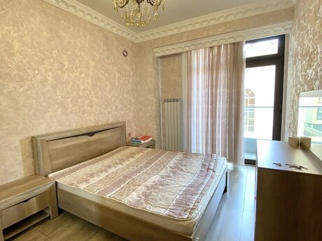2 otaqlı yeni tikili - 8 Noyabr m. - 65 m²