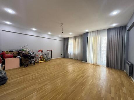 4 otaqlı yeni tikili - Həzi Aslanov m. - 153 m²