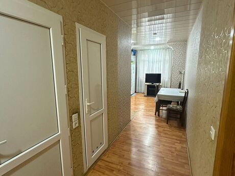 4 otaqlı köhnə tikili - Qaraçuxur q. - 100 m²