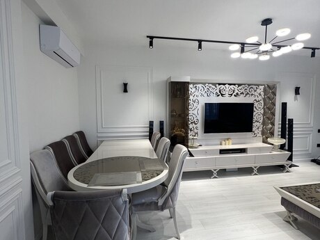 4 otaqlı yeni tikili - Əhmədli q. - 148 m²