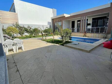 4 otaqlı həyət evi/bağ evi - Mərdəkan q. - 170 m²