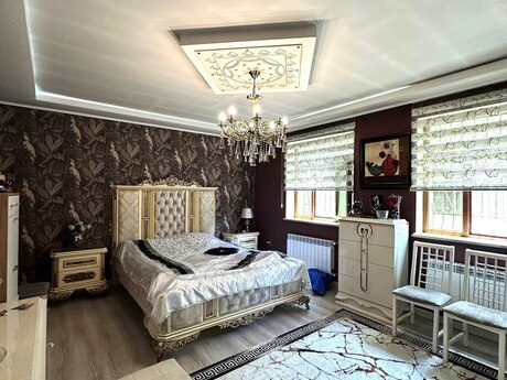 7 otaqlı həyət evi/bağ evi - Azadlıq Prospekti m. - 330 m²