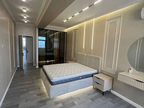 3-room apartment for rent, 125 m², 28 May: 1 600 ₼/mo 5
